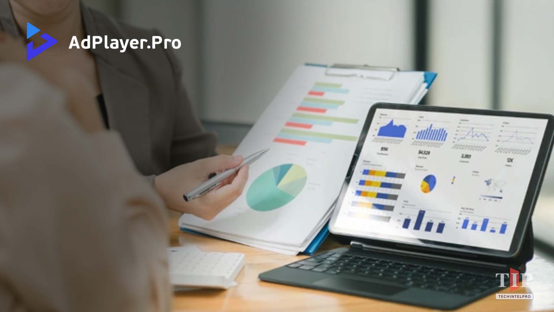 AdPlayer.Pro Q4 2025: New CTV Targeting & Interstitial Video 2.0