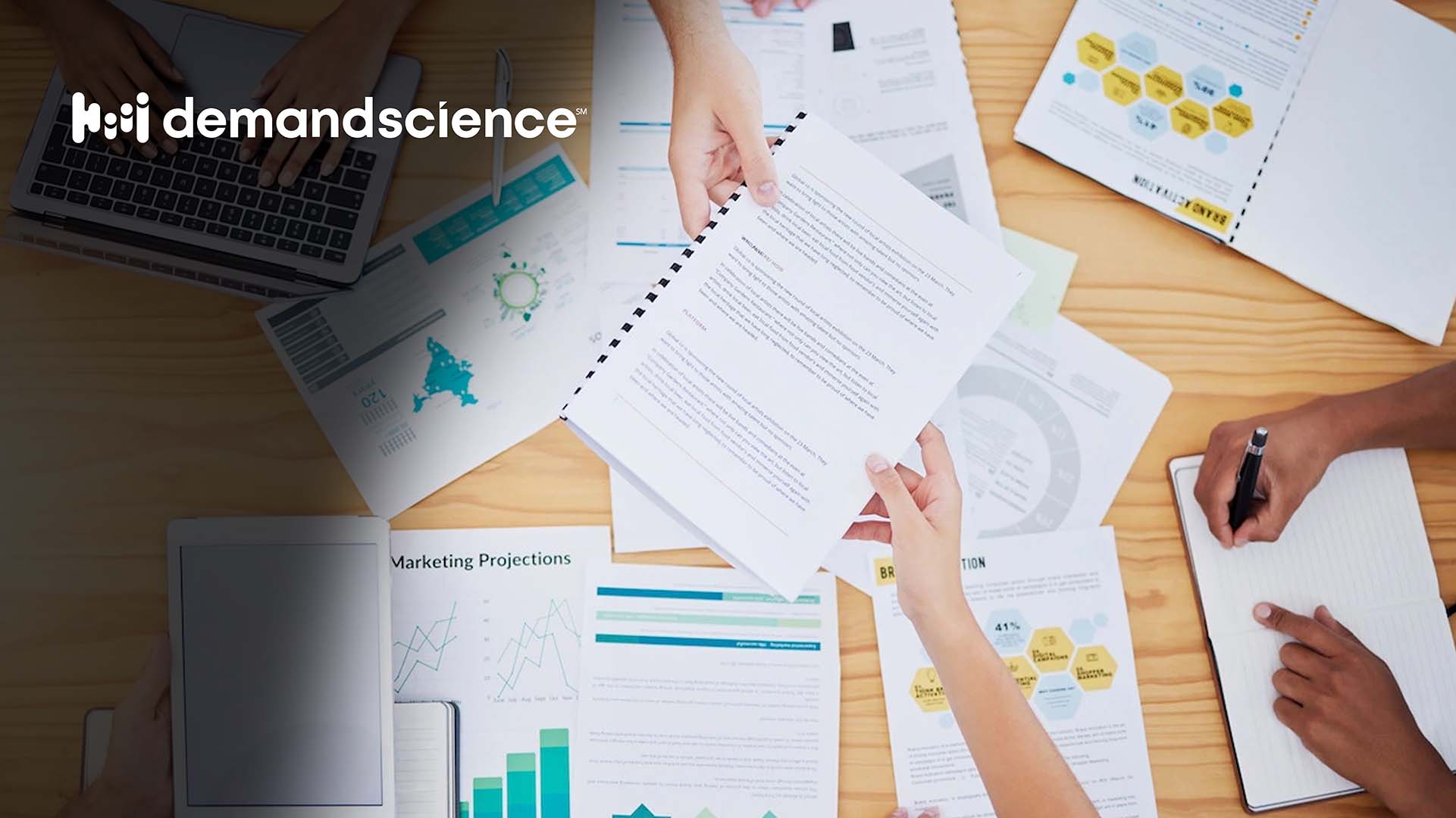 Report: Inflated Signals, AI Noise Derail B2B Marketing Growth