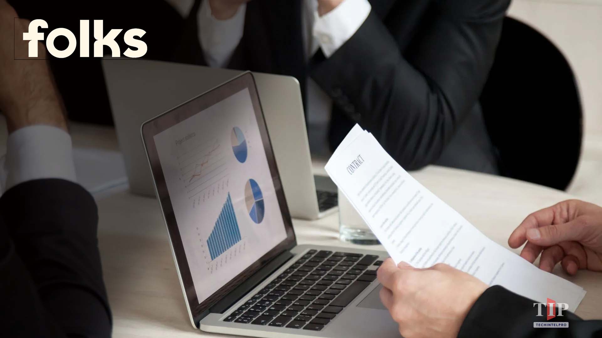 Folks 2026 State of HR Report: Trends for Canadian SMBs