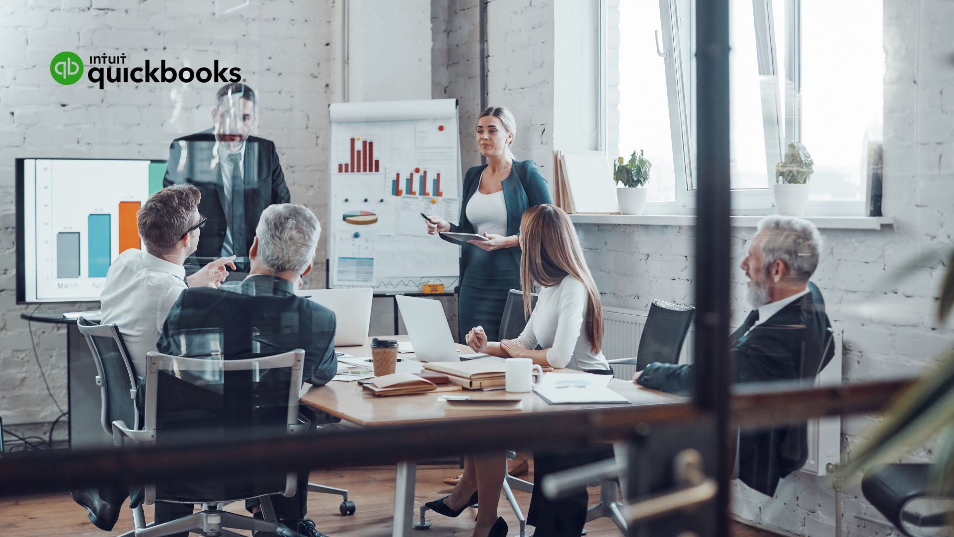 QuickBooks AI Payroll Agent Tops 2025 Small Business Solutions 